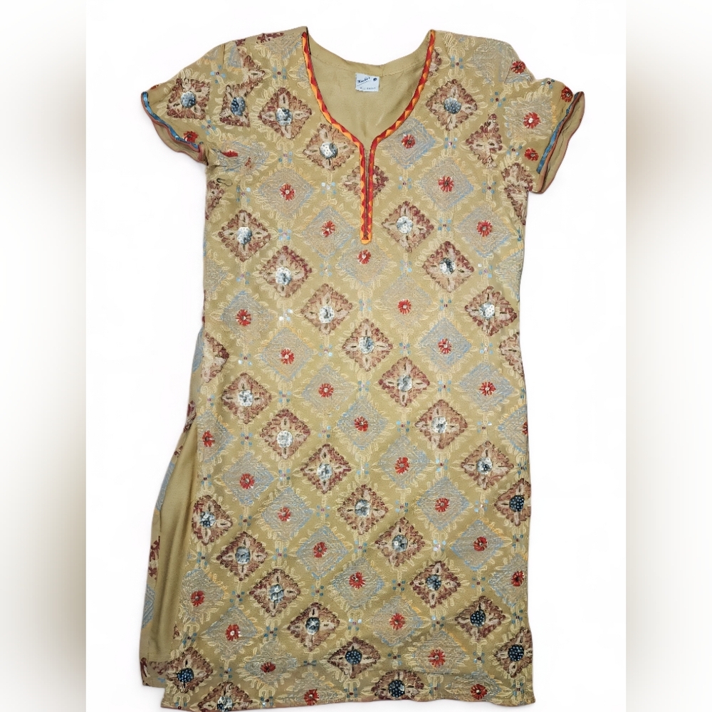Manisha’s Embroidered Dress Tunic Women’s Approx Size Medium Gold Multicolor